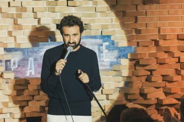 &quot;Top Comedy Club&quot; à Marseille vendredi 17 janvier 2025 sur Culturebox avec Mathieu Madénian
