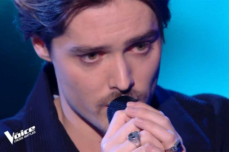 &quot;The Voice&quot; : Thomas Larose chante « Je vole » de Louane - Vidéo