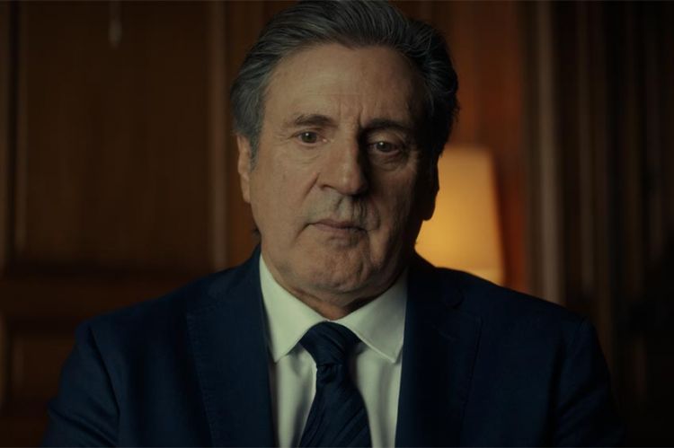 “Le mensonge” : Daniel Auteuil parle de son rôle dans la mini-série diffusée lundi 5 octobre sur France 2