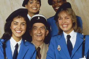 “Le Gendarme et les gendarmettes” &amp; “Le Gendarme et les extraterrestres” à revoir sur M6 vendredi 12 août (vidéo)