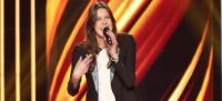 “The Voice” : regardez Fanny Leeb qui interprète &quot;Please don&#039;t stop the music&quot; de Rihanna