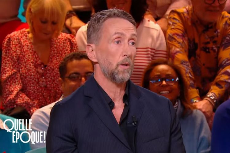 &quot;Le Phil&#039;Actu&quot; de Philippe Caverivière du 2 décembre 2023 dans &quot;Quelle époque !&quot; sur France 2 - Vidéo