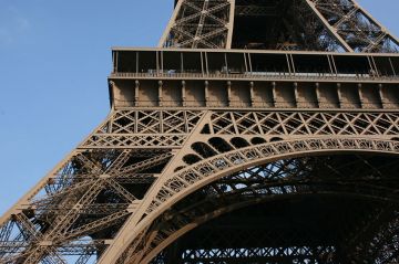 &quot;Tour, ponts, gares : le génie d&#039;Eiffel révélé &quot; sur RMC Découverte vendredi 8 décembre 2023