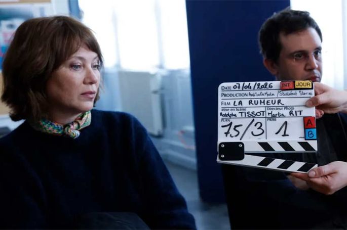 Julien Gaspar-Oliveri incarne Samuel Paty dans "La rumeur", une fiction en tournage pour France Télévisions