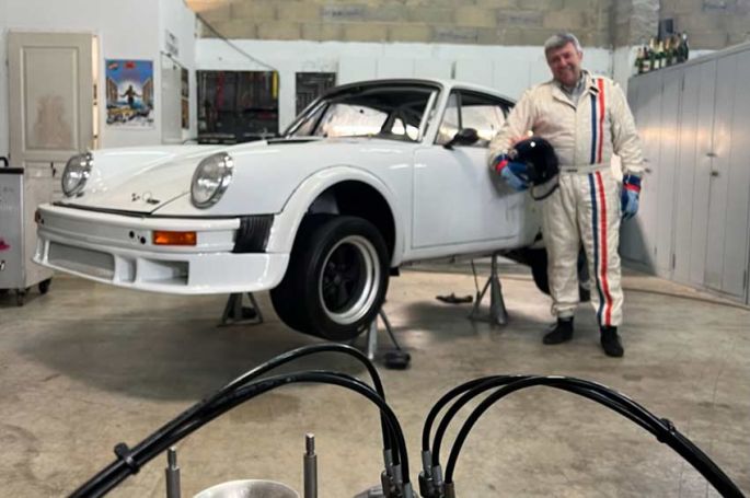 &quot;Vintage Mecanic&quot; : restauration d&#039;une Porsche 911 Targa 2l S sur RMC Découverte lundi 18 septembre 2023