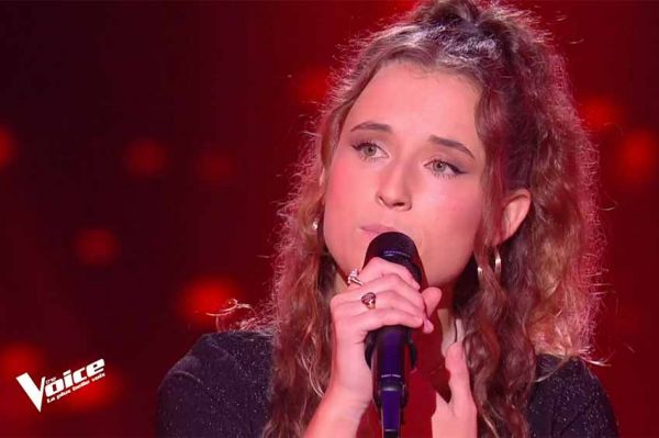 Replay "The Voice" : Nicoline chante « Come back home » de Sofia Carson (vidéo)