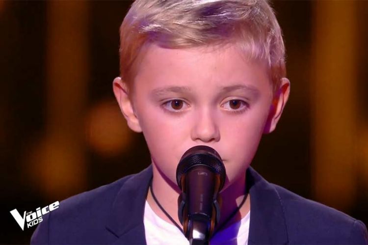 Replay "The Voice Kids" : Esteban chante "La tendresse" de Bourvil - Vidéo
