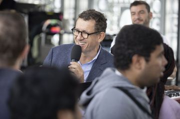 Dany Boon dans &quot;Les rencontres du Papotin&quot; samedi 4 novembre 2023 sur France 2