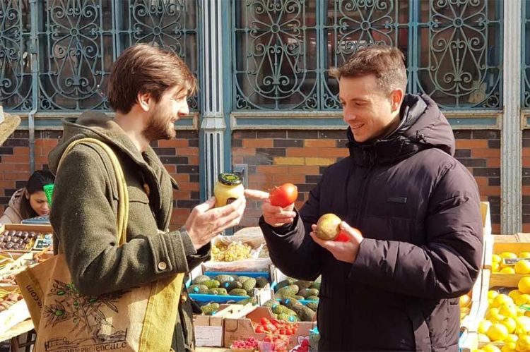 &quot;Sur le front&quot; : Qui se fait du blé avec nos aliments ? Lundi 24 avril sur France 5 - Vidéo
