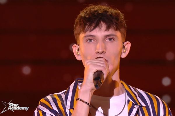Replay "Star Academy" : Victorien chante "Casting" de Christophe Maé - Vidéo
