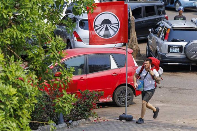 &quot;Pékin Express&quot; : 7ème étape à Maputo avec Norbert Tarayre en passager mystère jeudi 27 février 2025 sur M6 (vidéo)