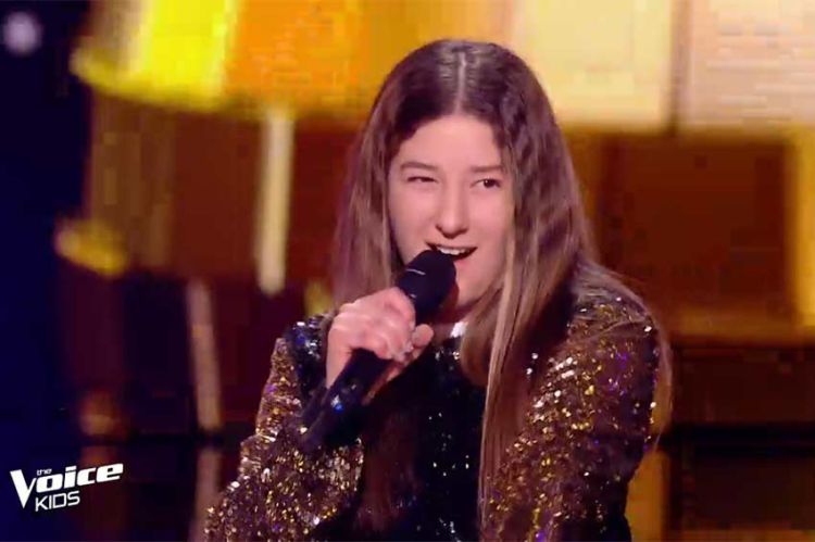 Replay "The Voice Kids" : Ariana chante "Where is my husband" de Raye (vidéo)