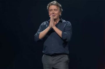 Inédit, le spectacle &quot;Ad vitam&quot; d’Alex Vizorek diffusé sur France 4 vendredi 13 juin 2025