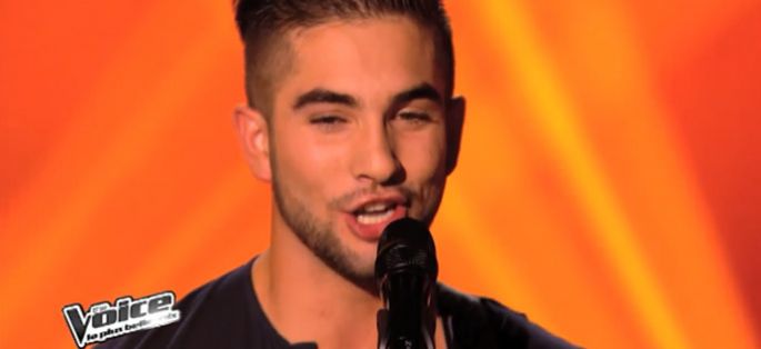 Replay “The Voice” : regardez Kendji qui interprète « Bella » de Maître Gimms (vidéo)