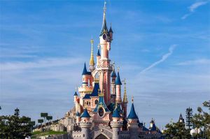 &quot;Disneyland Paris : les secrets du château&quot; sur RMC Découverte samedi 28 octobre 2023 - Vidéo