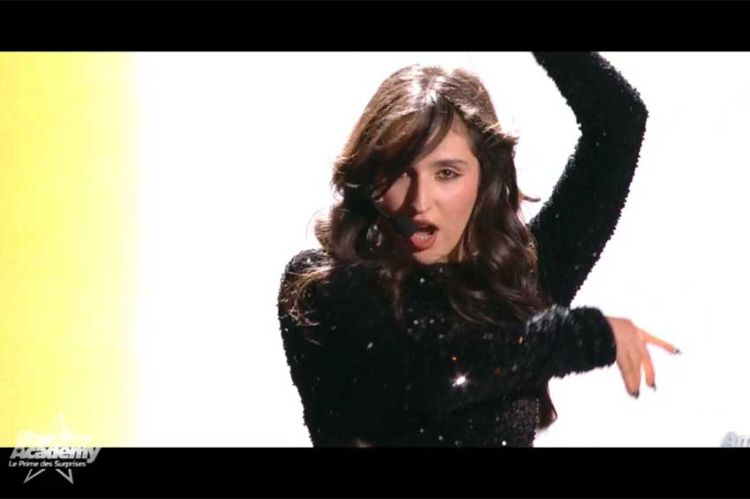 Replay "Star Academy" : Ambre chante et danse sur « Bad Romance » de Lady Gaga (vidéo)