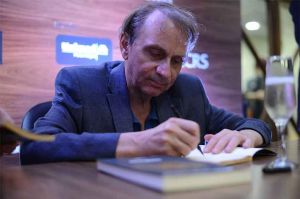 Portrait de Michel Houellebecq dans “Complément d&#039;enquête” le 5 septembre sur France 2