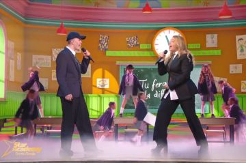 Replay &quot;Star Academy&quot; : Santa et Charles chantent &quot;Tu feras la différence&quot; (vidéo)