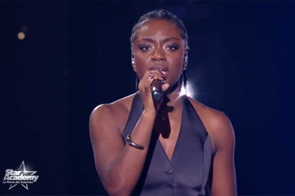 Replay "Star Academy" : Sarah chante "Je suis malade" de Serge Lama (vidéo)