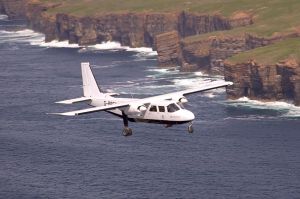 "Les avions du bout du monde" en Ecosse, vol au-dessus des Orcades sur France 5 lundi 24 août 2026 (vidéo)
