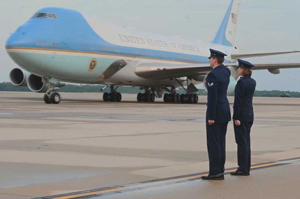 "Air Force One, Maison blanche : la techno des symboles du pouvoir américain" sur RMC Découverte lundi 12 janvier 2026