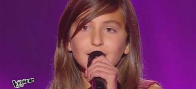 Replay “The Voice Kids” : Lara chante « Tourne » de Louane (vidéo)