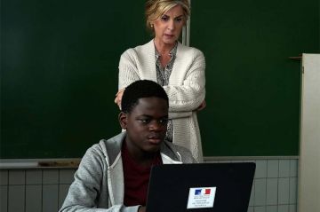 &quot;Premier de la classe&quot; à revoir sur W9 mardi 18 avril 2023 - Vidéo