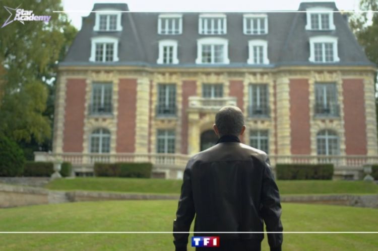 “Star Academy” : regardez Nikos Aliagas qui fait son retour au château de Dammarie-les-Lys (vidéo)