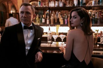 Inédit : &quot;Mourrir peut attendre&quot; avec Daniel Craig sur France 2 dimanche 10 décembre 2023 - Vidéo