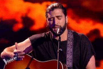 Replay "The Voice" : César Varadero chante "J'oublie tout" de Jul (vidéo)