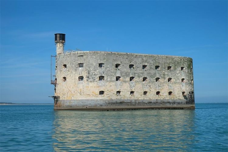 “Les forteresses maritimes” : leur construction à découvrir sur RMC Découverte ce mardi 28 juillet (vidéo)