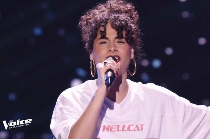 Replay "The Voice" : Anna chante "Le blues de toi" de Gilbert Montagné (vidéo)