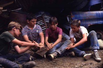 Place au cinéma : &quot;Stand by me&quot; sur France 5 vendredi 24 février 2023 (vidéo)