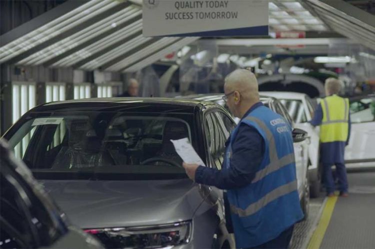 "Automobile, la fin d'une ère ?" dimanche 4 juin 2023 sur France 5 dans "Le monde en face" - Vidéo