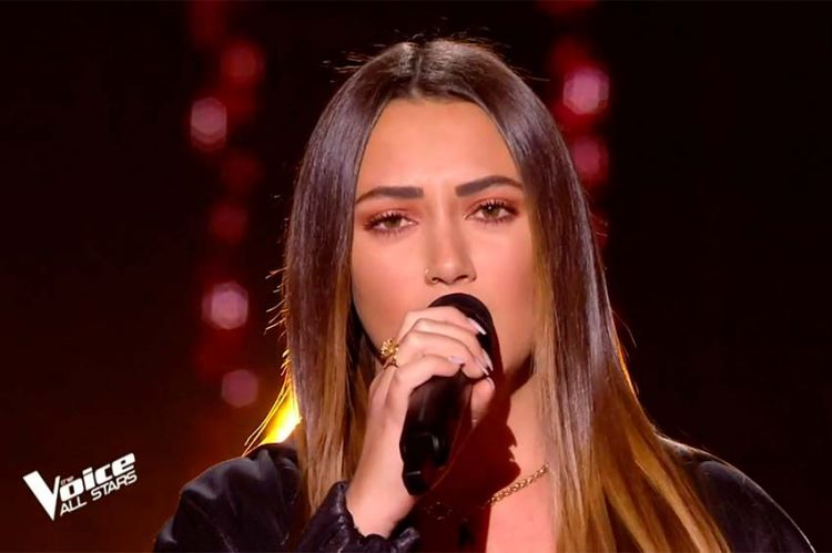 Replay “The Voice” : Victoria Adamo chante « Mourir sur scène » de Dalida (vidéo)