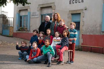 &quot;Les petites victoires&quot; avec Julia Piaton et Michel Blanc sur France 2 dimanche 6 avril 2025 (vidéo)