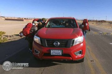 "Pékin Express" : Dispute entre les Belges et le bînome d'inconnues au bord de la route (vidéo)