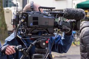 “Pour Sarah” : mini-série en tournage pour TF1 avec François-Xavier Demaison, Thomas Jouannet &amp; Aure Atika