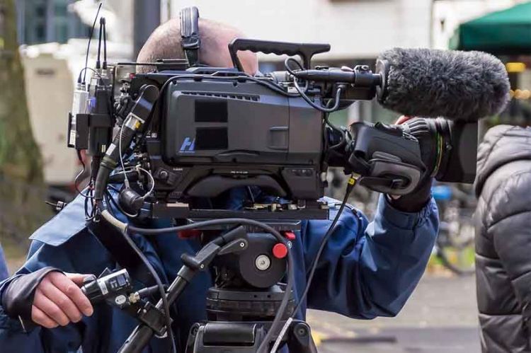 “Pour Sarah” : mini-série en tournage pour TF1 avec François-Xavier Demaison, Thomas Jouannet & Aure Atika