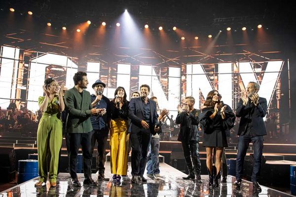 "Que je t'aime" : le concert hommage à Johnny Hallyday à revoir sur France 2 jeudi 27 juillet 2023 - Vidéo