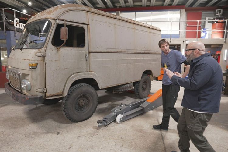 "Wheeler Dealers France" : restauration d'un Saviem TP3 sur RMC Découverte mardi 24 octobre 2023