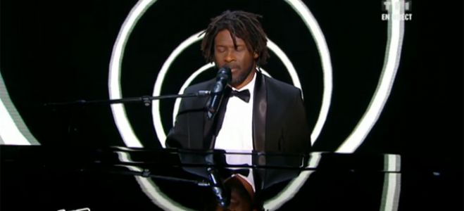 Vidéo Replay “The Voice” : Emmanuel Djob interprète « I Can See Clearly Now » de Jimmy Cliff