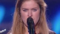 Replay “The Voice” : Queen Clairie chante « Toxic » de Britney Spears (vidéo)