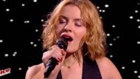 Replay “The Voice” : Hélène chante « La Ceinture » d’Elodie Frégé (vidéo)