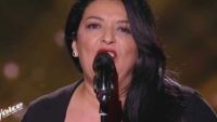 Replay “The Voice” : Assia chante « Elizabeth Taylor » de Clare Maguire (vidéo)