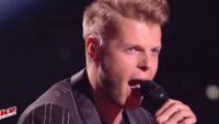 Replay “The Voice” : Matthieu chante « Requiem pour un con » de Serge Gainsbourg (vidéo)