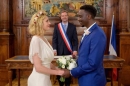 &quot;Notre tout petit petit mariage&quot; avec Ahmed Sylla et Camille Lou sur TF1 jeudi 21 août 2025 (vidéo)