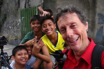 "J'irai dormir chez vous" aux Philippines avec Antoine de Maximy vendredi 19 juin 2026 sur RMC Story