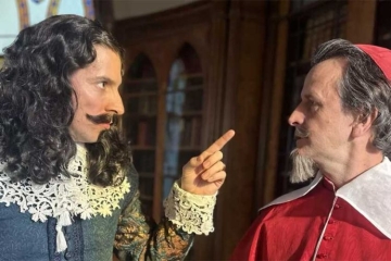 &quot;Secrets d’Histoire&quot; : la véritable identité du roi Louis XIII révélée par Stéphane Bern mercredi 3 septembre 2025 sur France 3