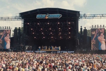 "Au cœur de l'événement - Les Vieilles Charrues" sur NOVO19 lundi 6 juillet 2026